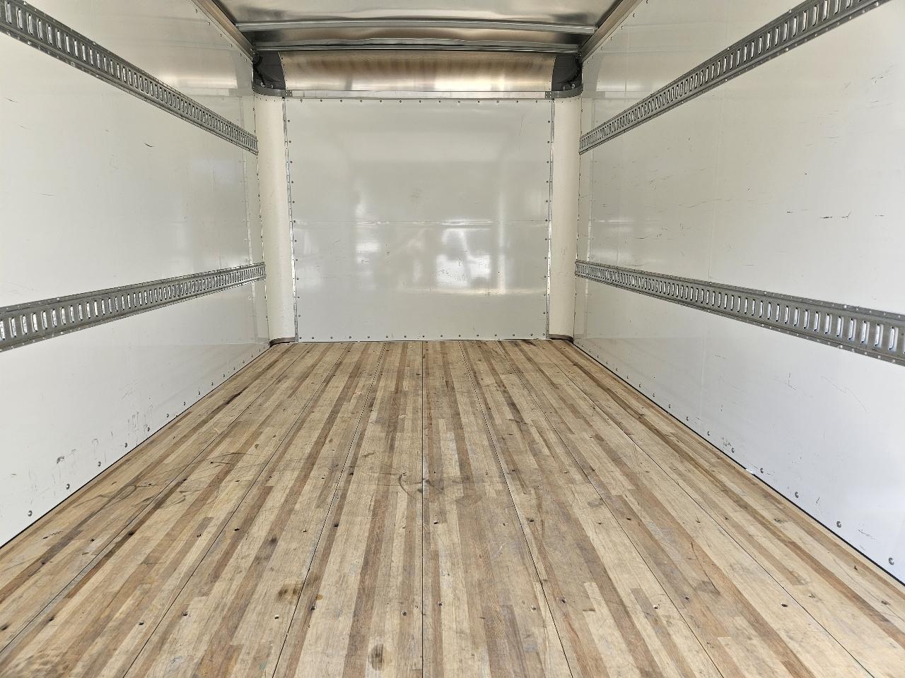 Chevrolet 4500 LCF Gas  2023