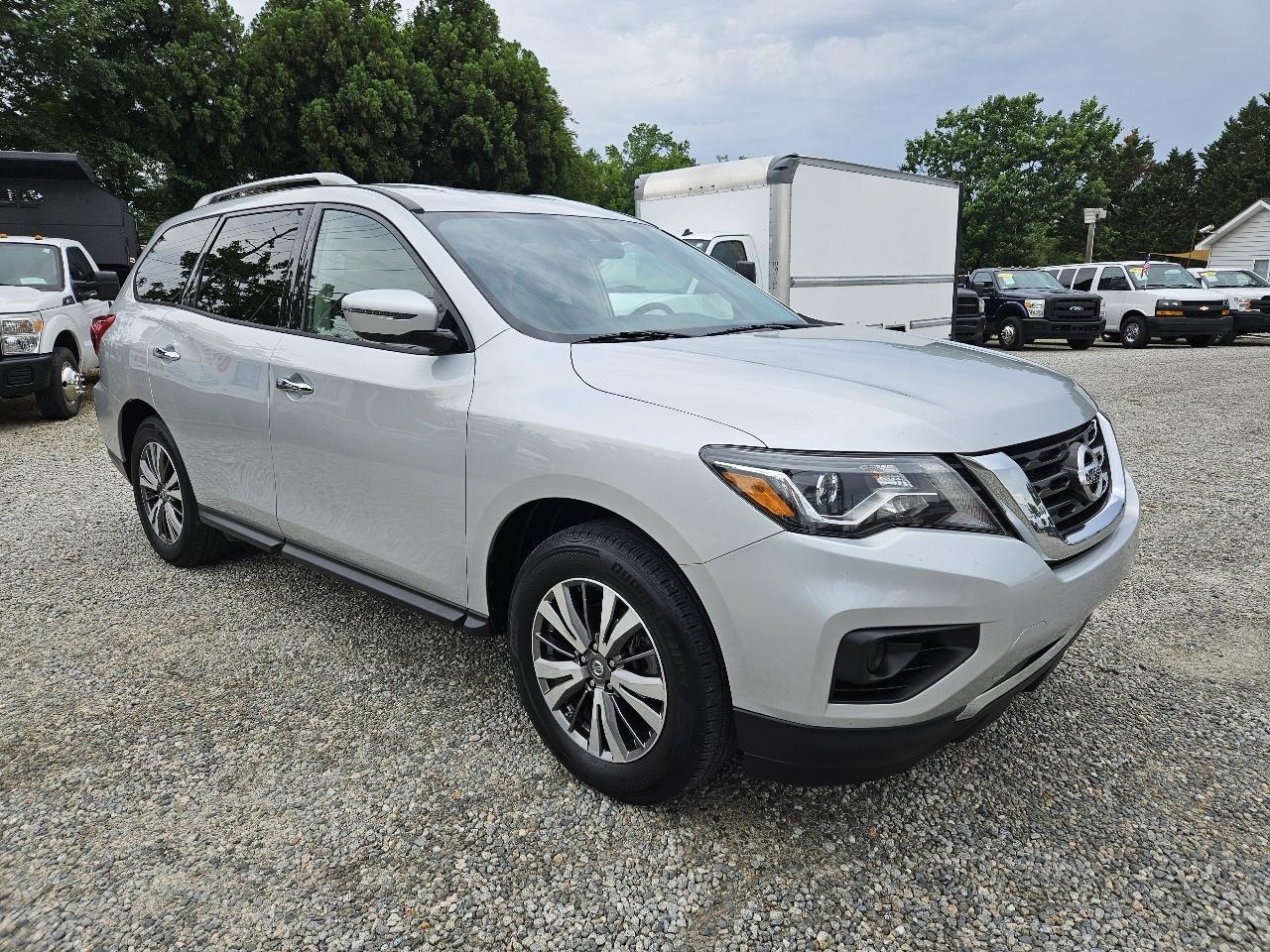 Nissan Pathfinder  2019