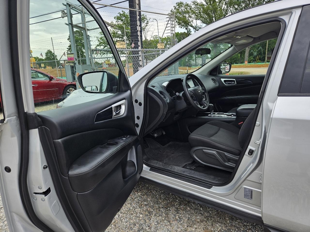 Nissan Pathfinder  2019