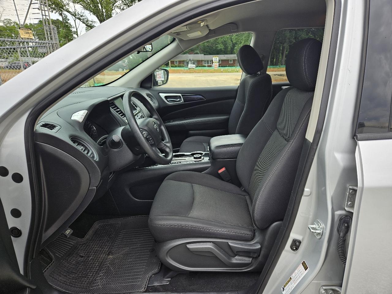 Nissan Pathfinder  2019