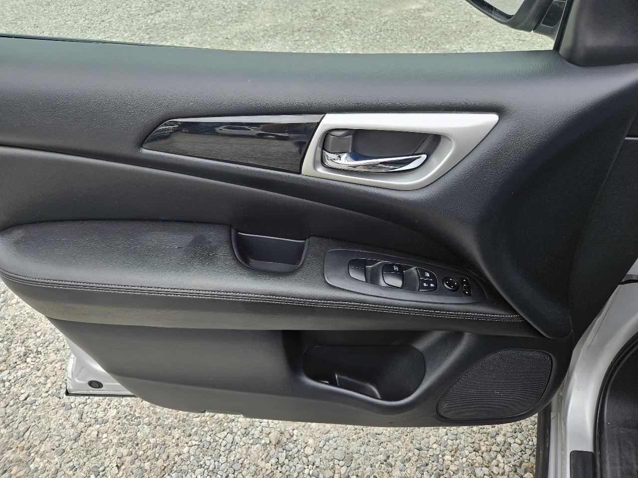 Nissan Pathfinder  2019
