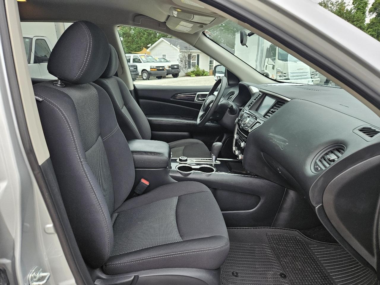 Nissan Pathfinder  2019