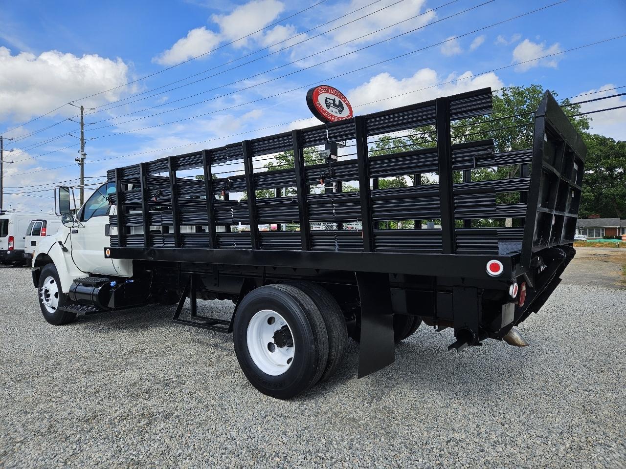 Ford F-750  2011