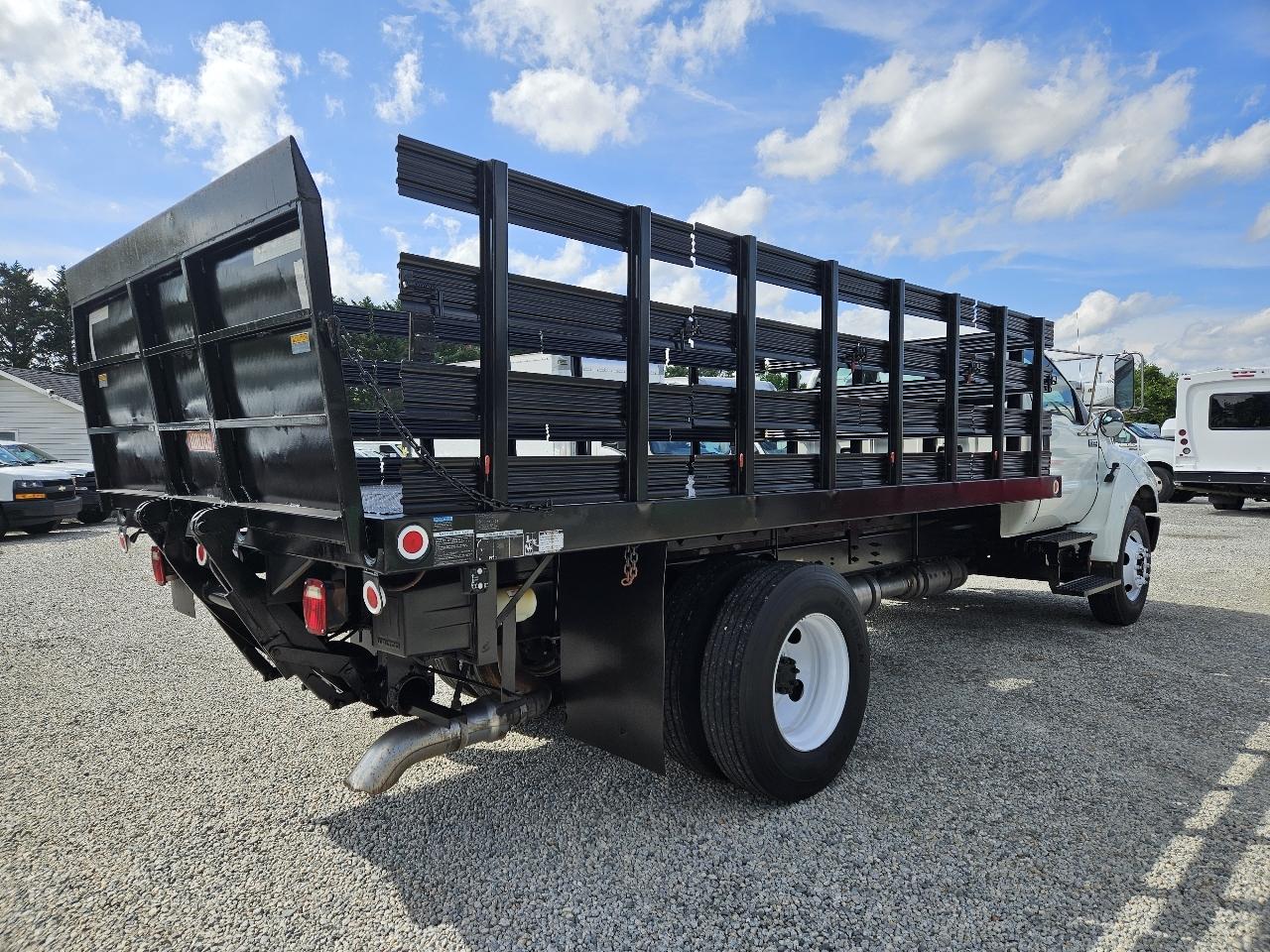 Ford F-750  2011