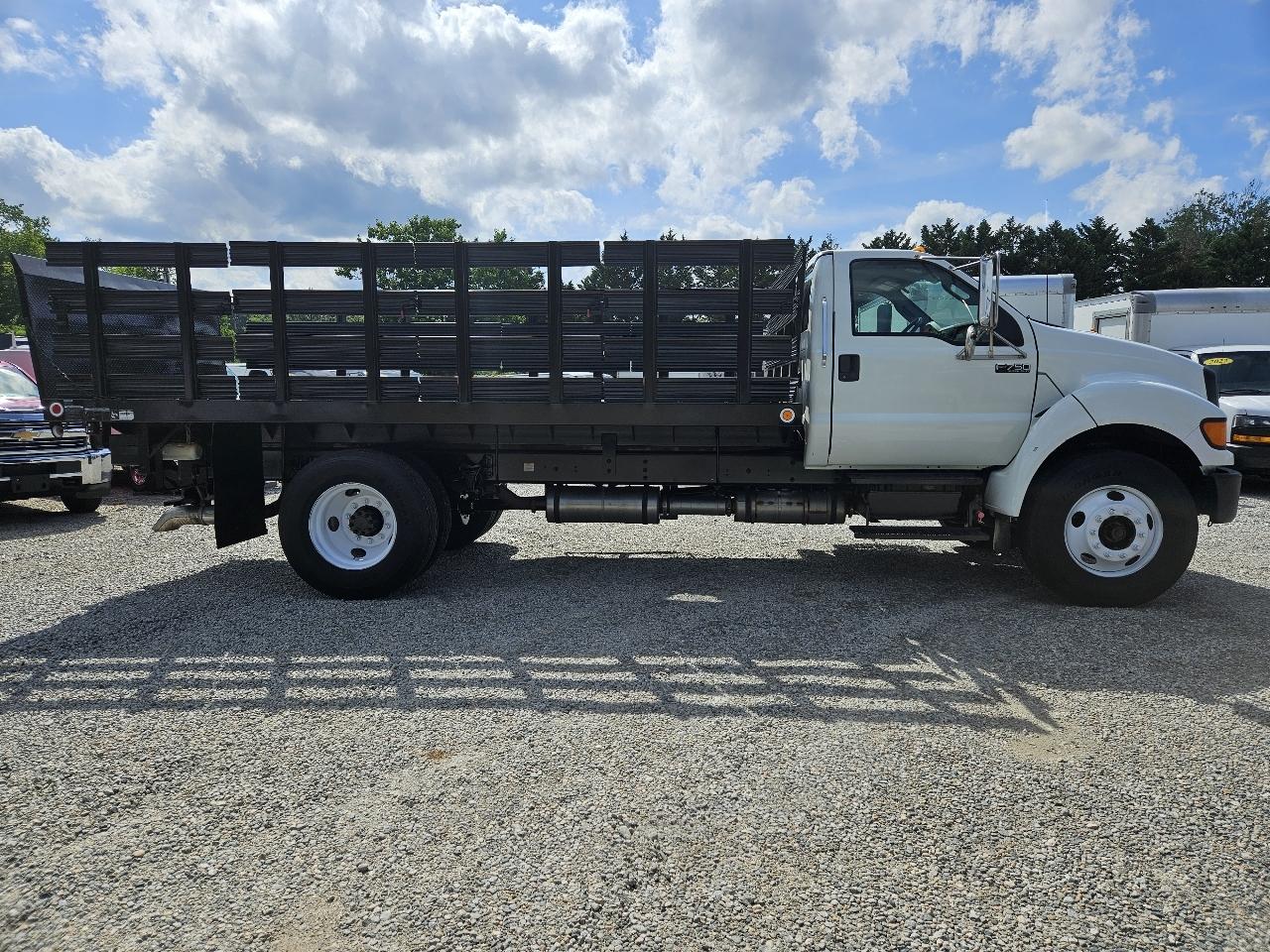 Ford F-750  2011