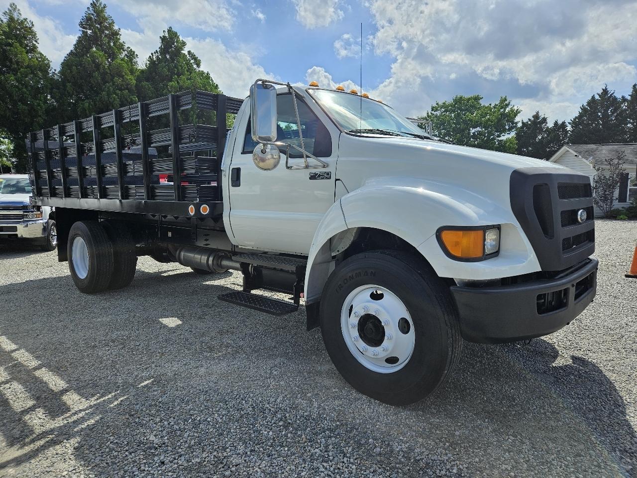 Ford F-750  2011