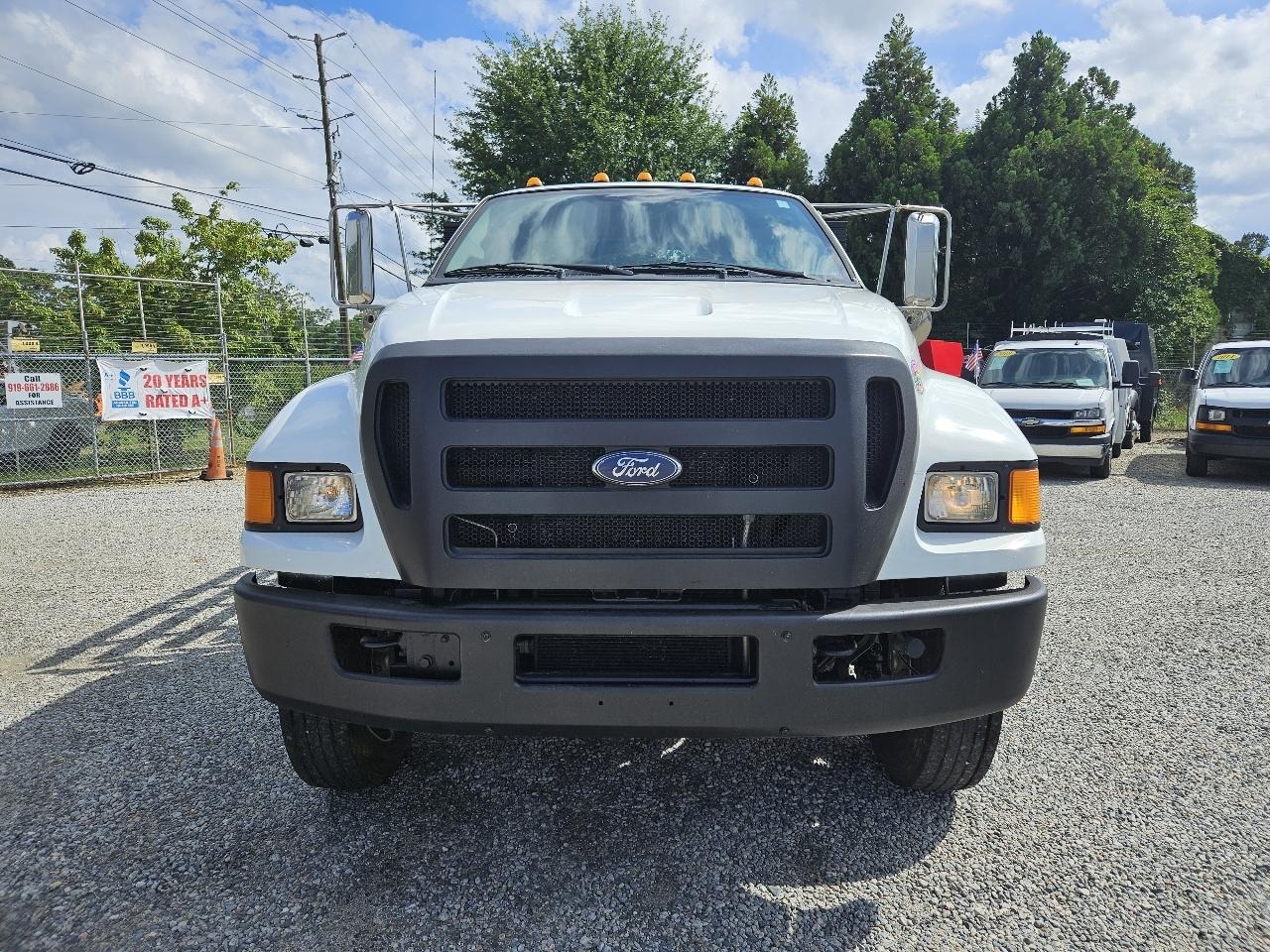 Ford F-750  2011