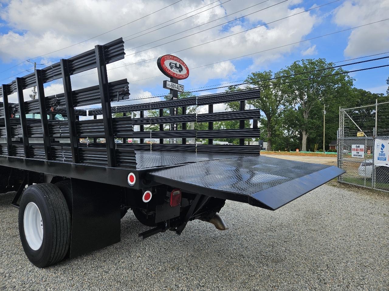 Ford F-750  2011
