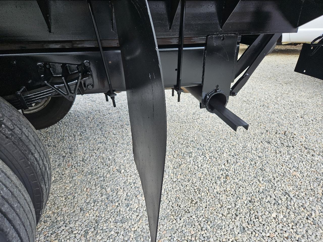 Ford F-750  2011