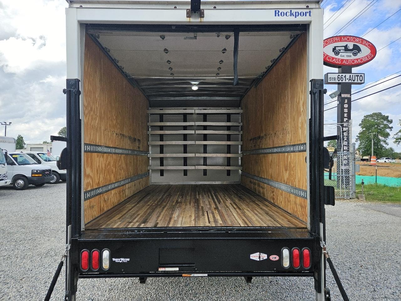 Ford Econoline  2022