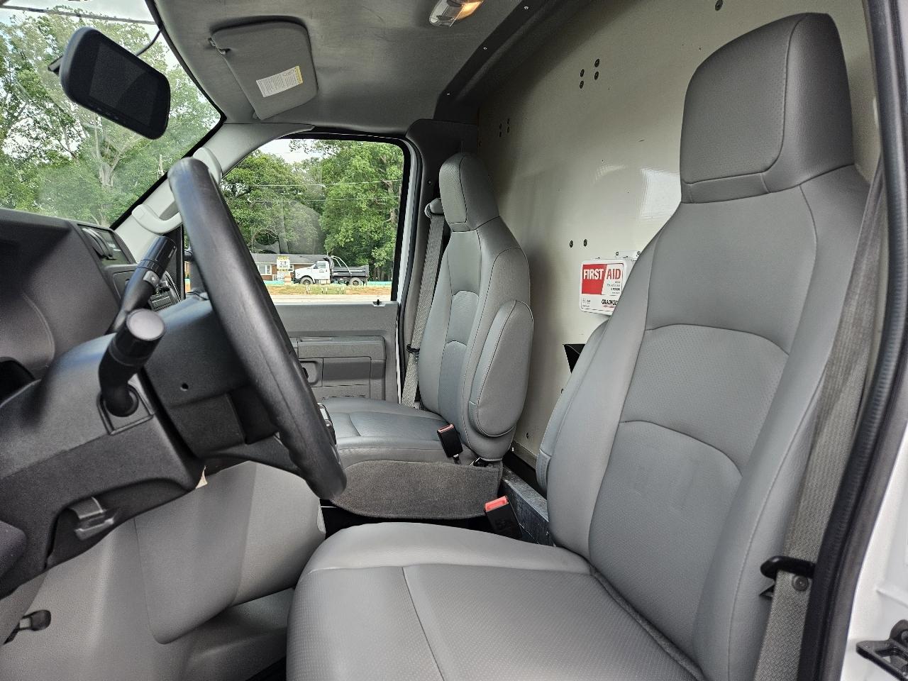 Ford Econoline  2022