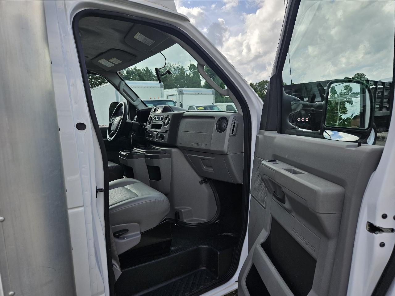 Ford Econoline  2022