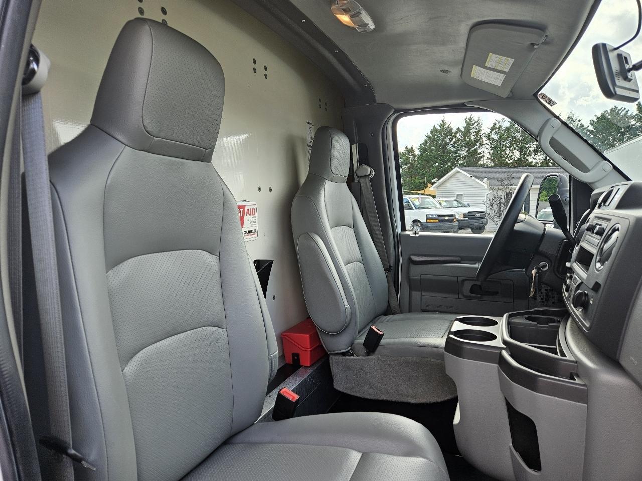 Ford Econoline  2022