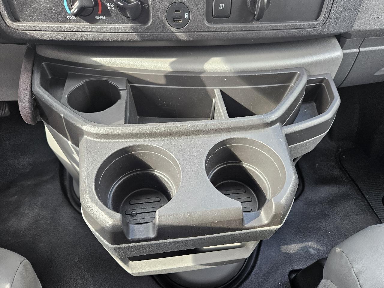 Ford Econoline  2022