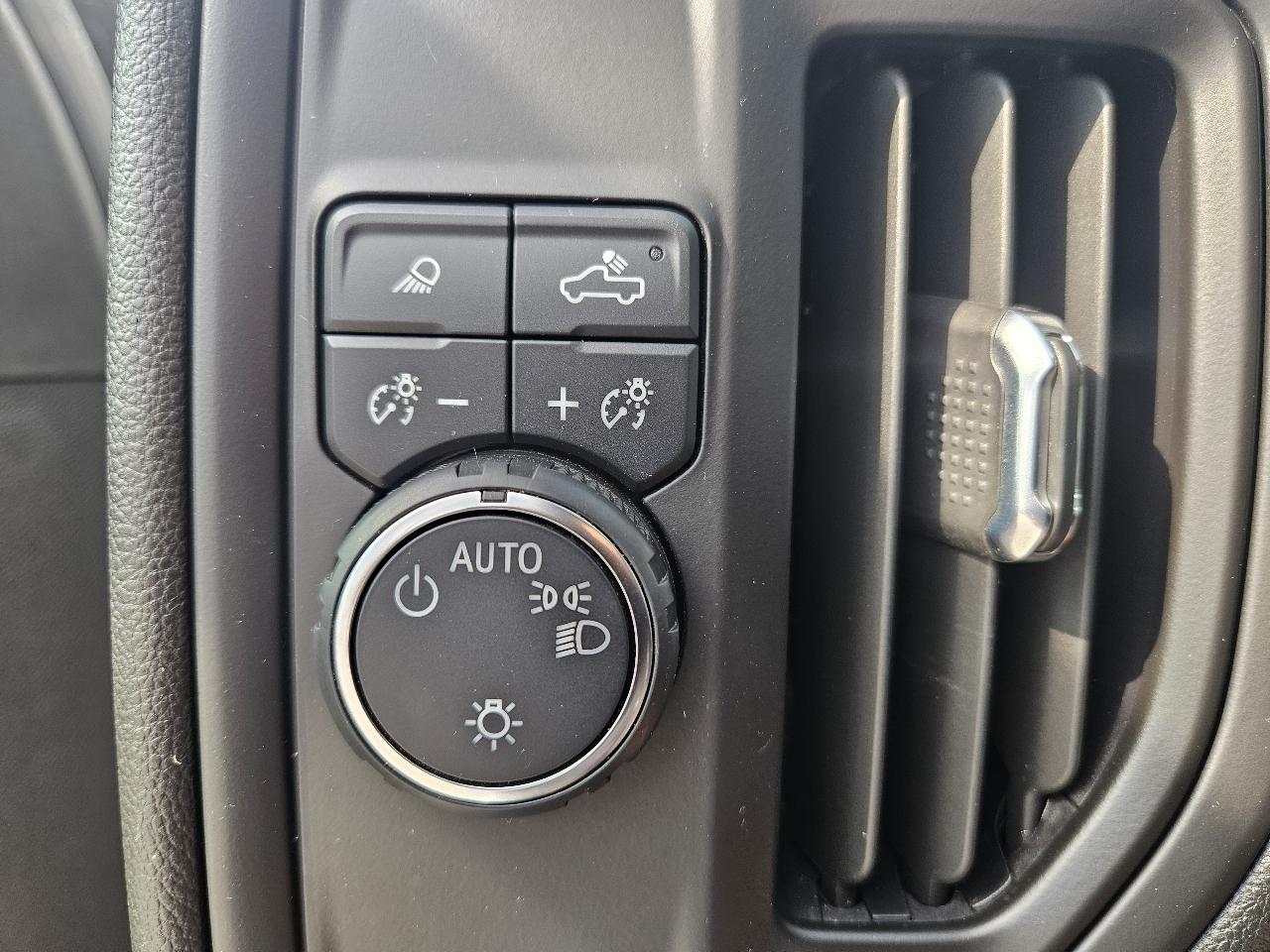 Chevrolet Silverado 3500HD  2024