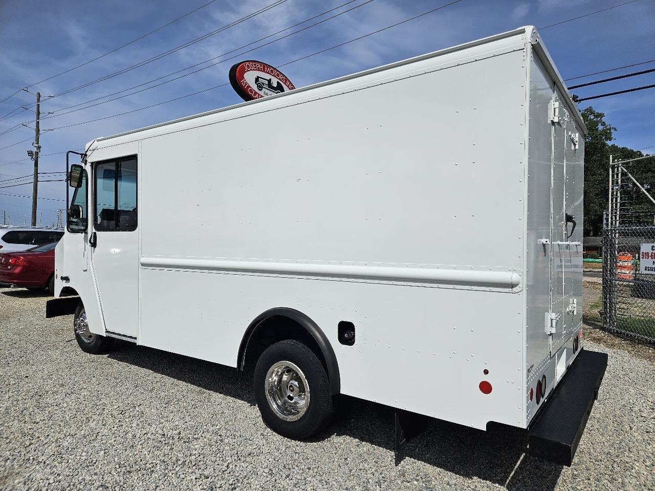 Ford Econoline  2018