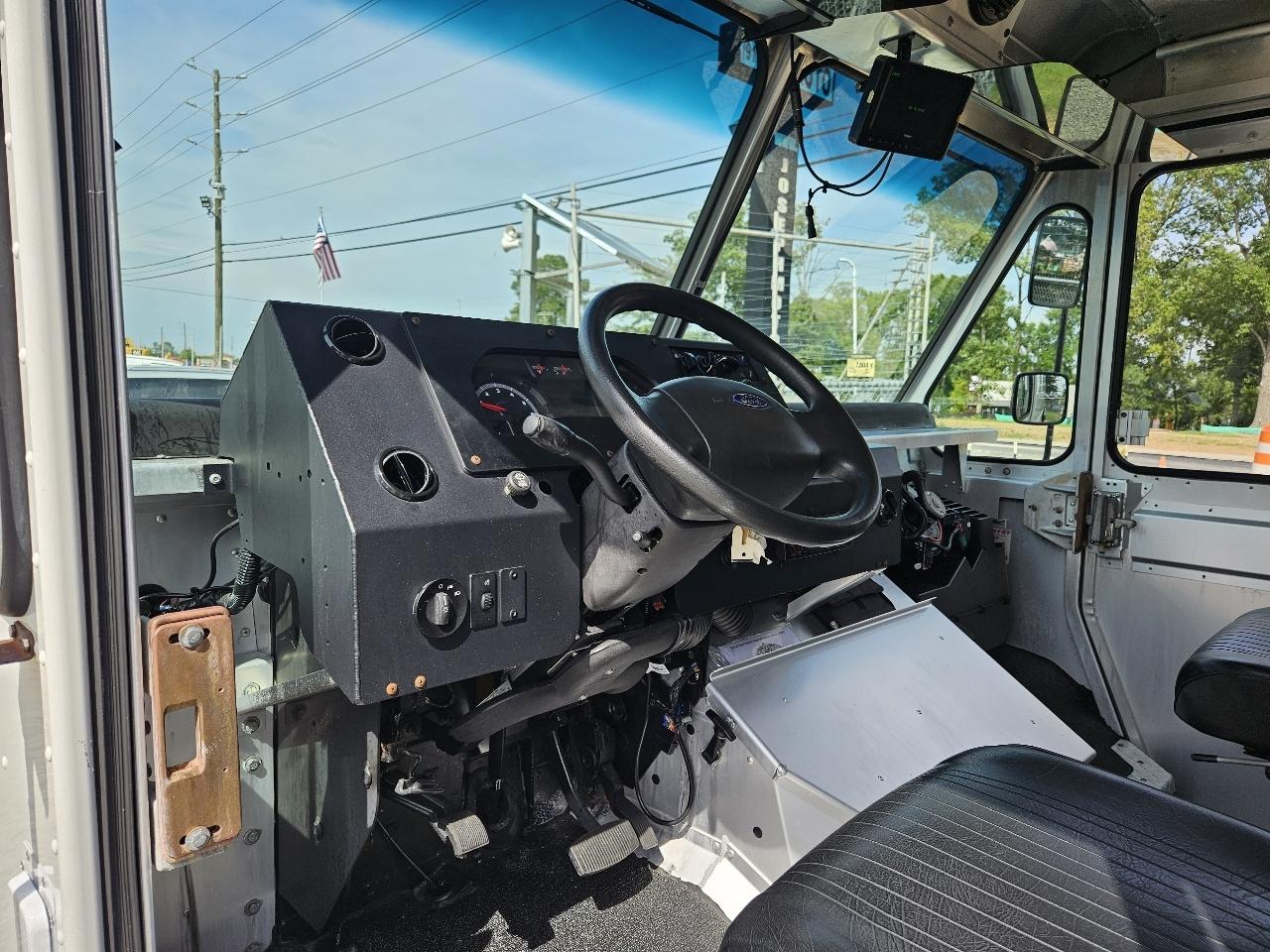 Ford Econoline  2018