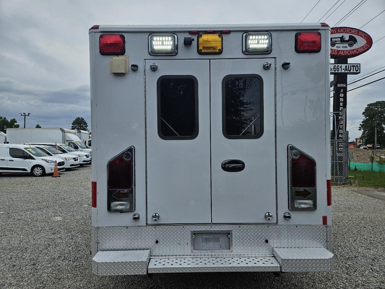 Ford F-450 SD  2013