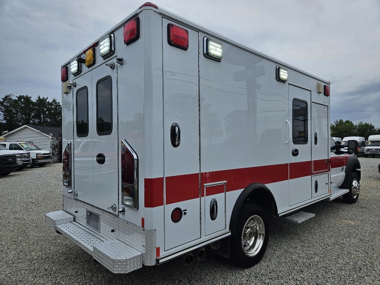 Ford F-450 SD  2013