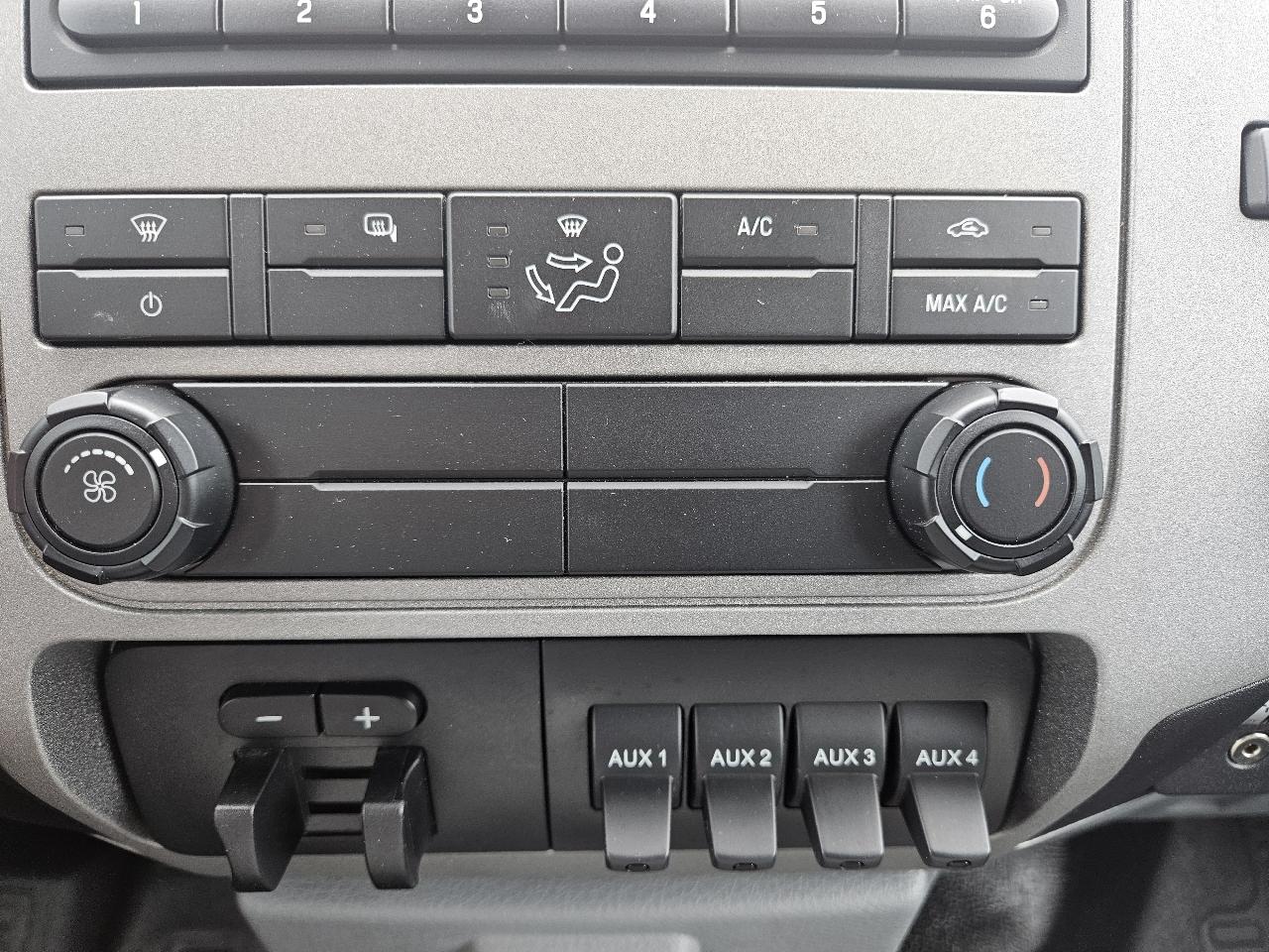 Ford F-450 SD  2013