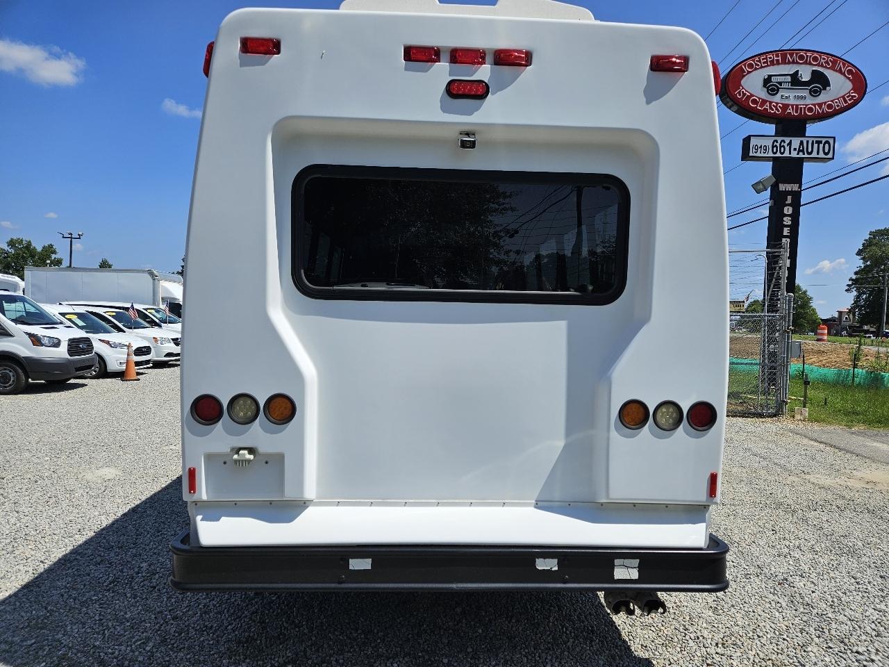 Ford F-450 SD  2012