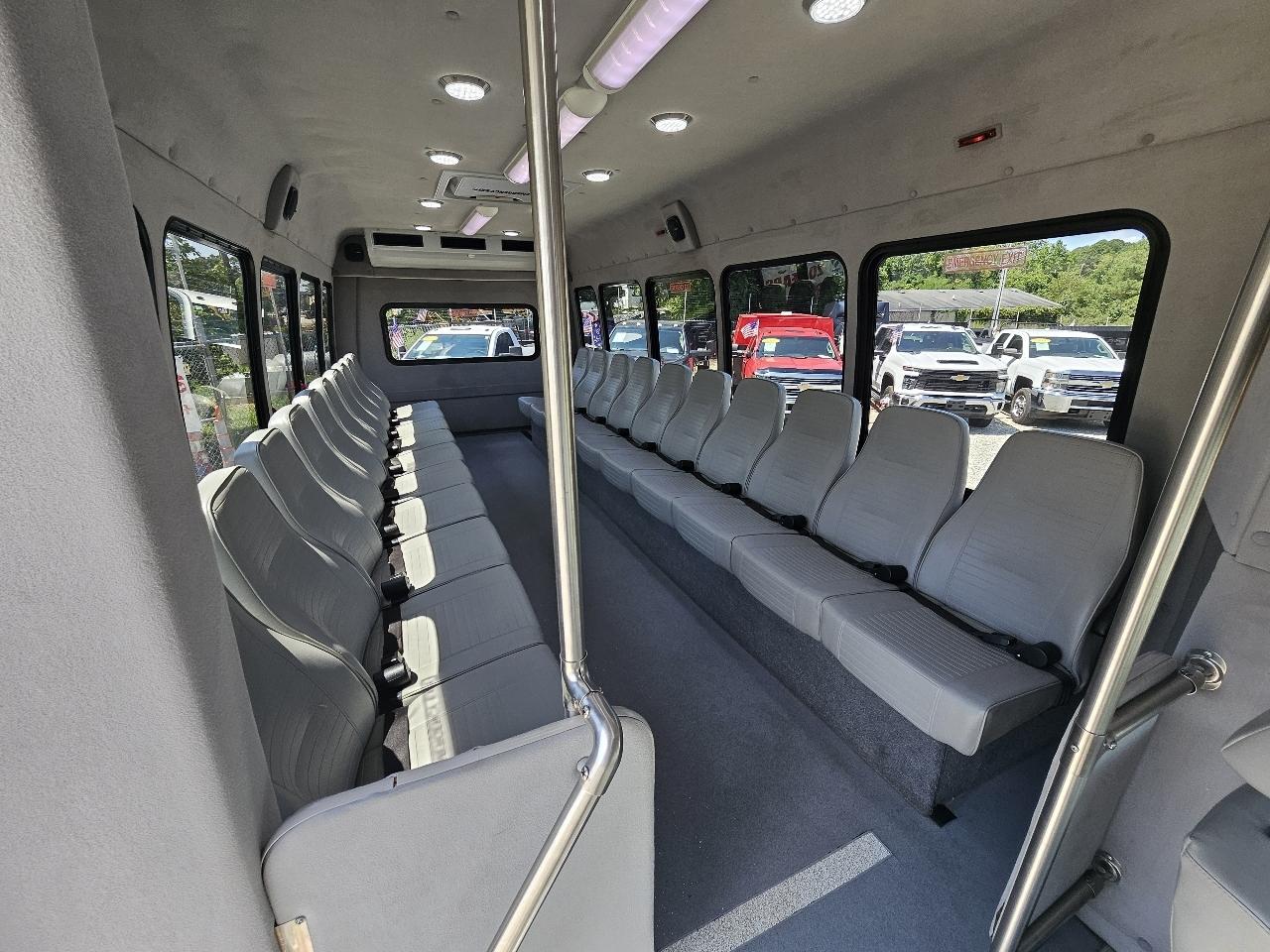 Ford F-450 SD  2012