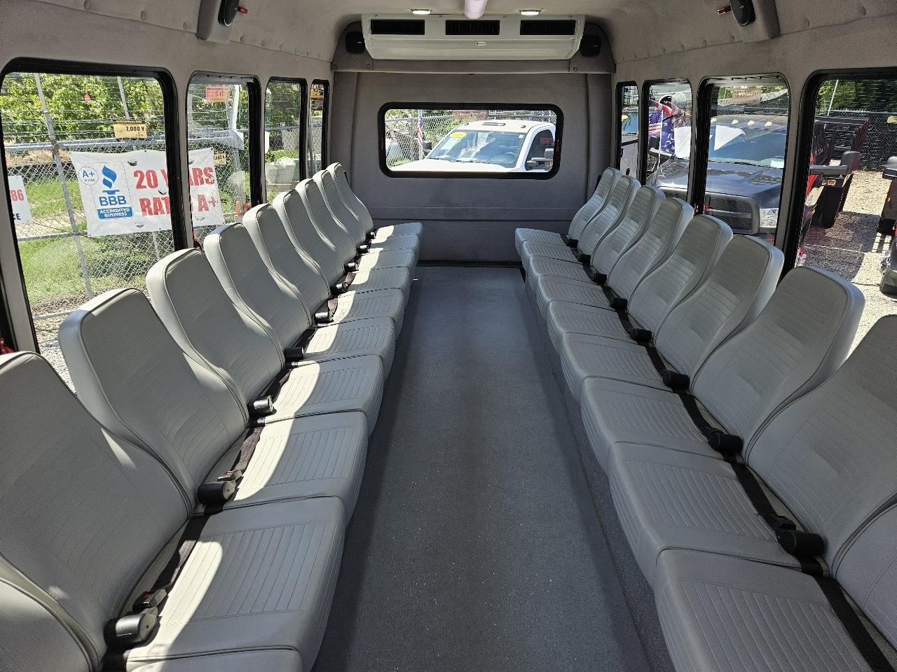 Ford F-450 SD  2012