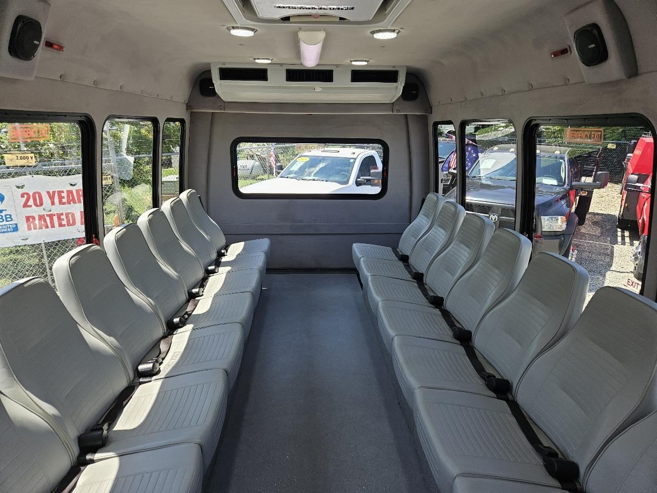 Ford F-450 SD  2012