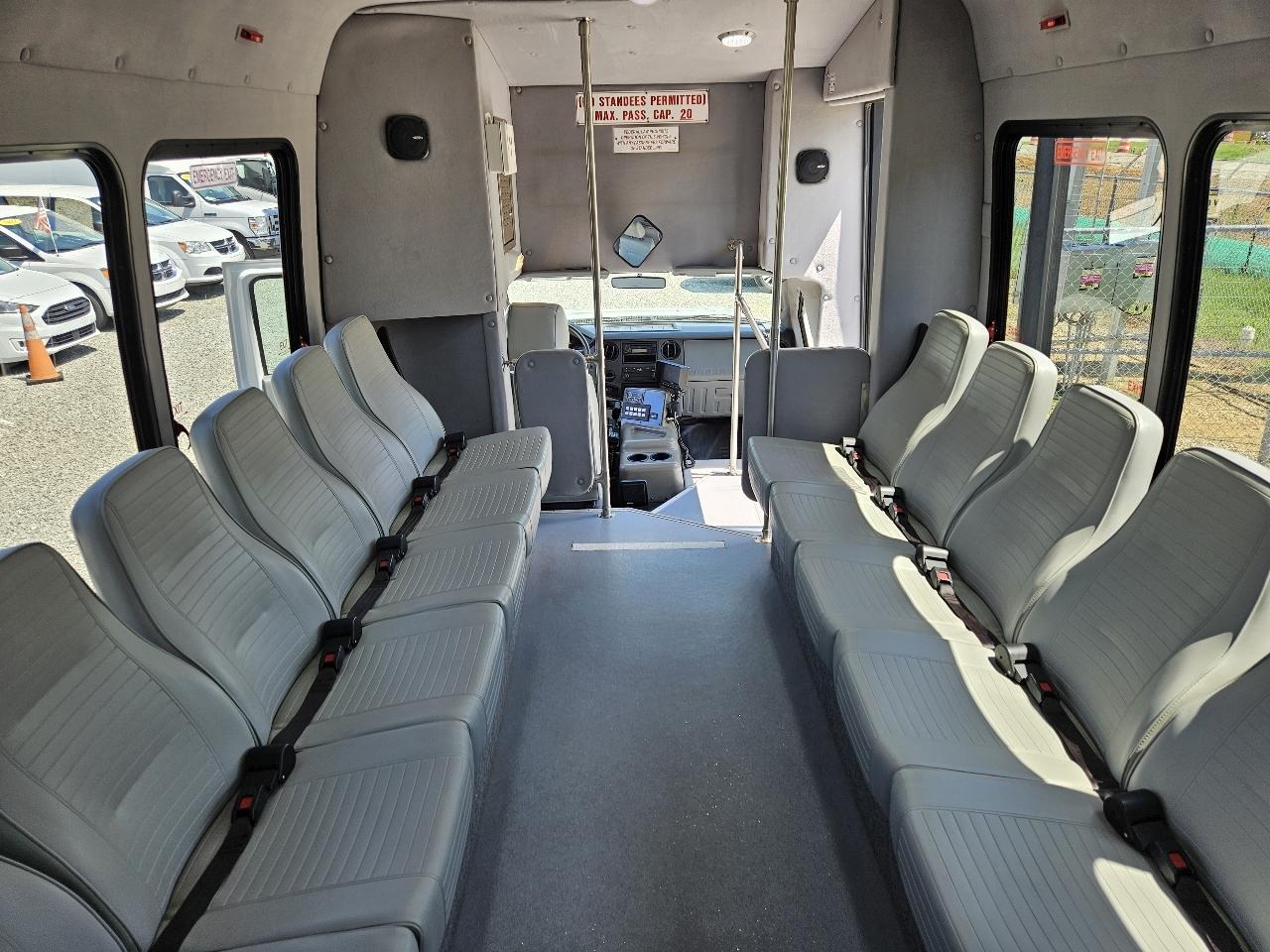 Ford F-450 SD  2012