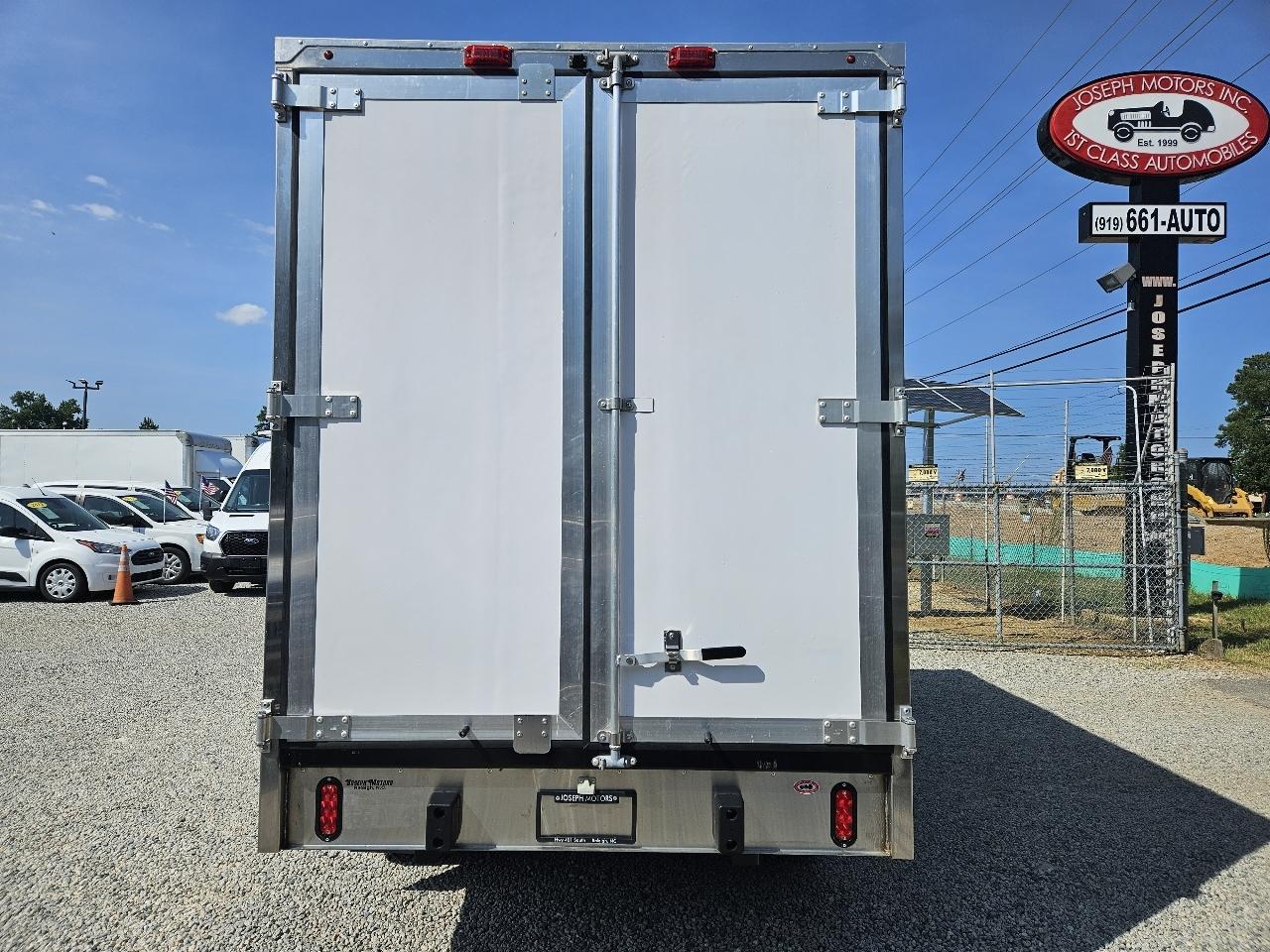 Ford Econoline  2024