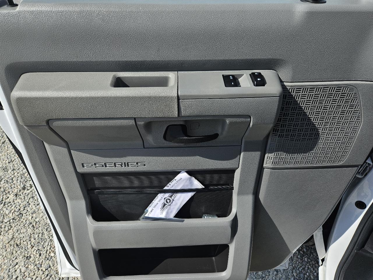 Ford Econoline  2024