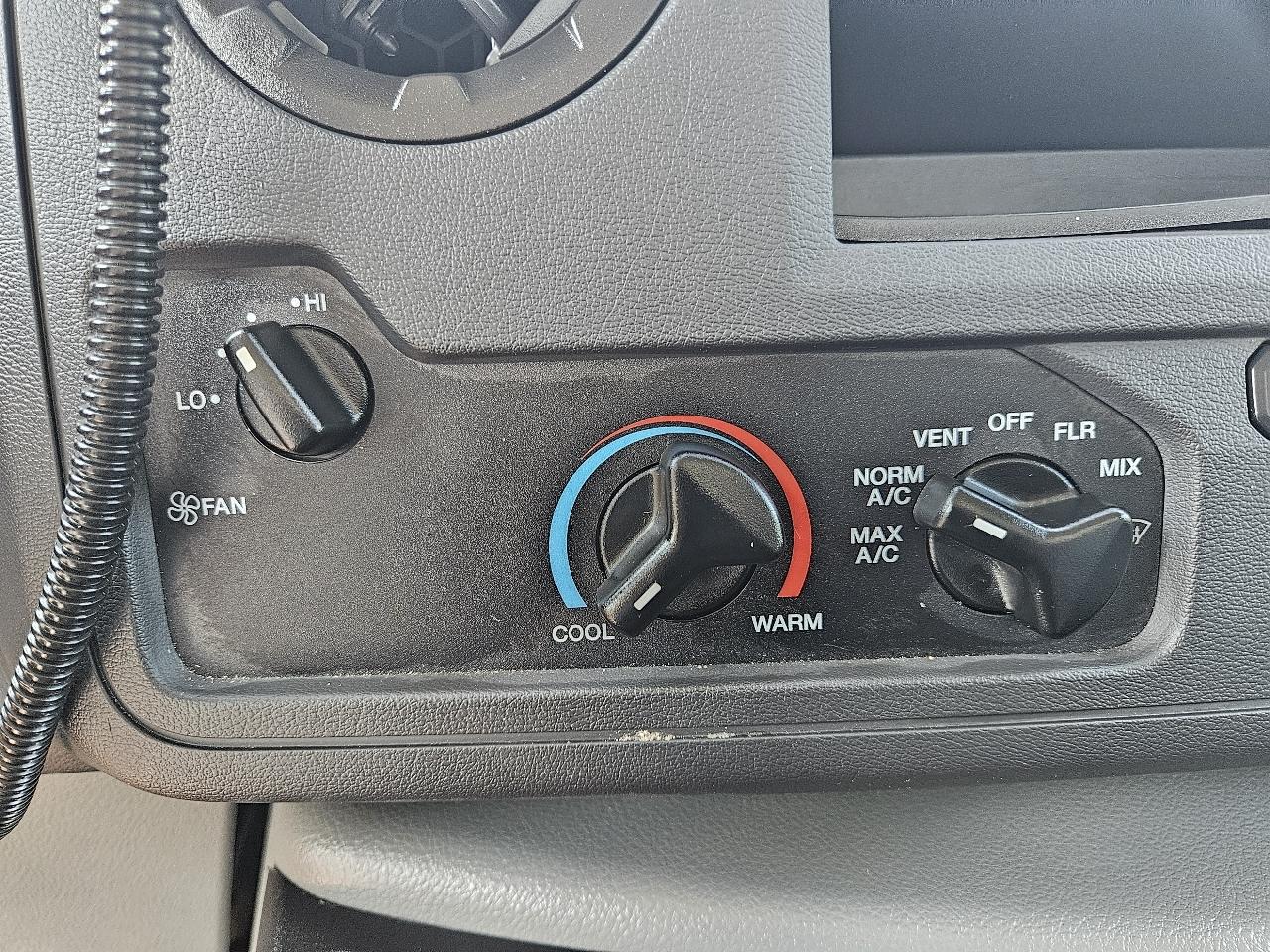 Ford Econoline  2024