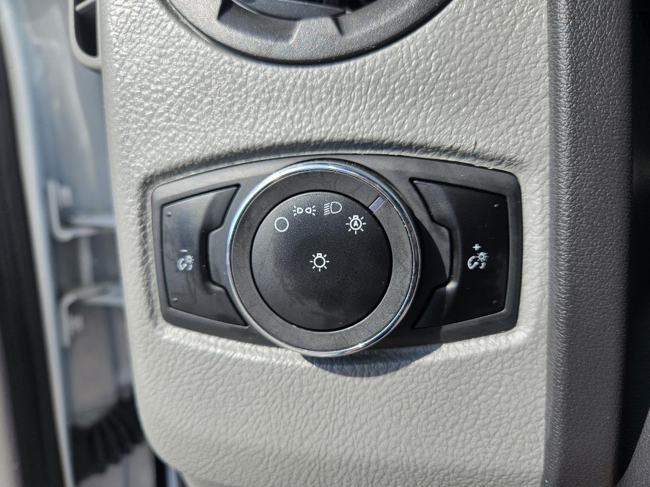 Ford Econoline  2024