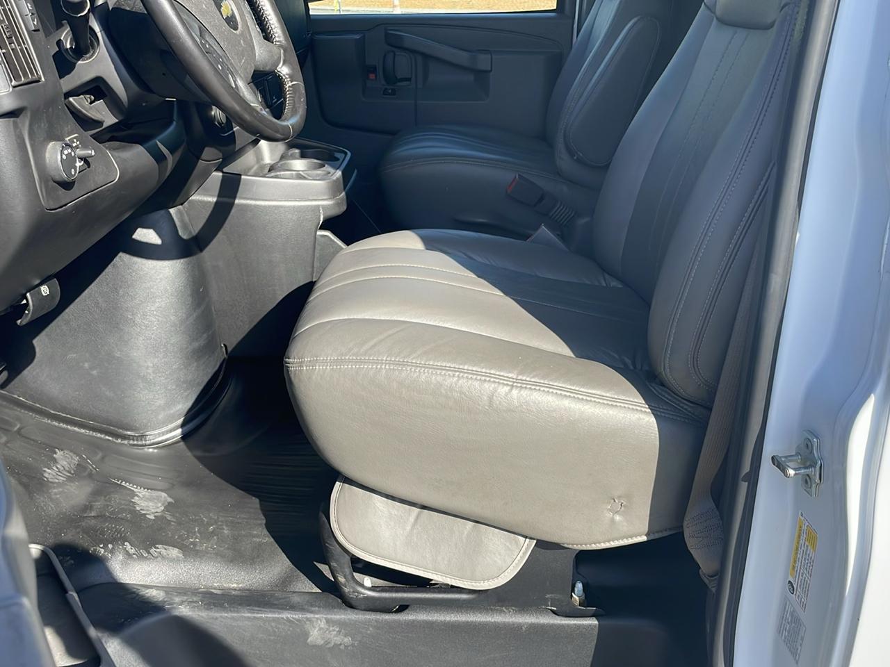 Chevrolet Express G2500 Cargo 2020
