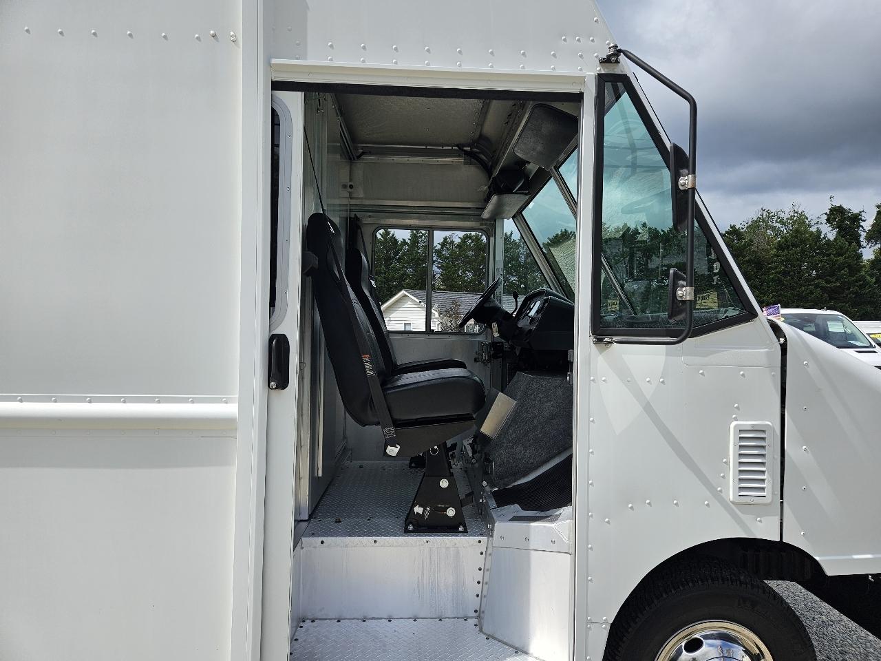 Ford Econoline  2013