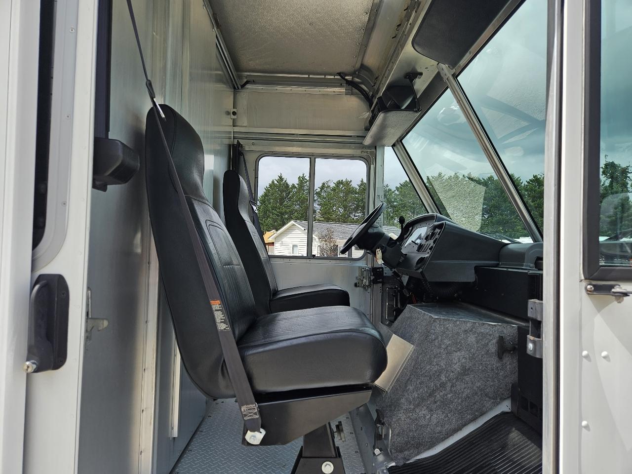 Ford Econoline  2013