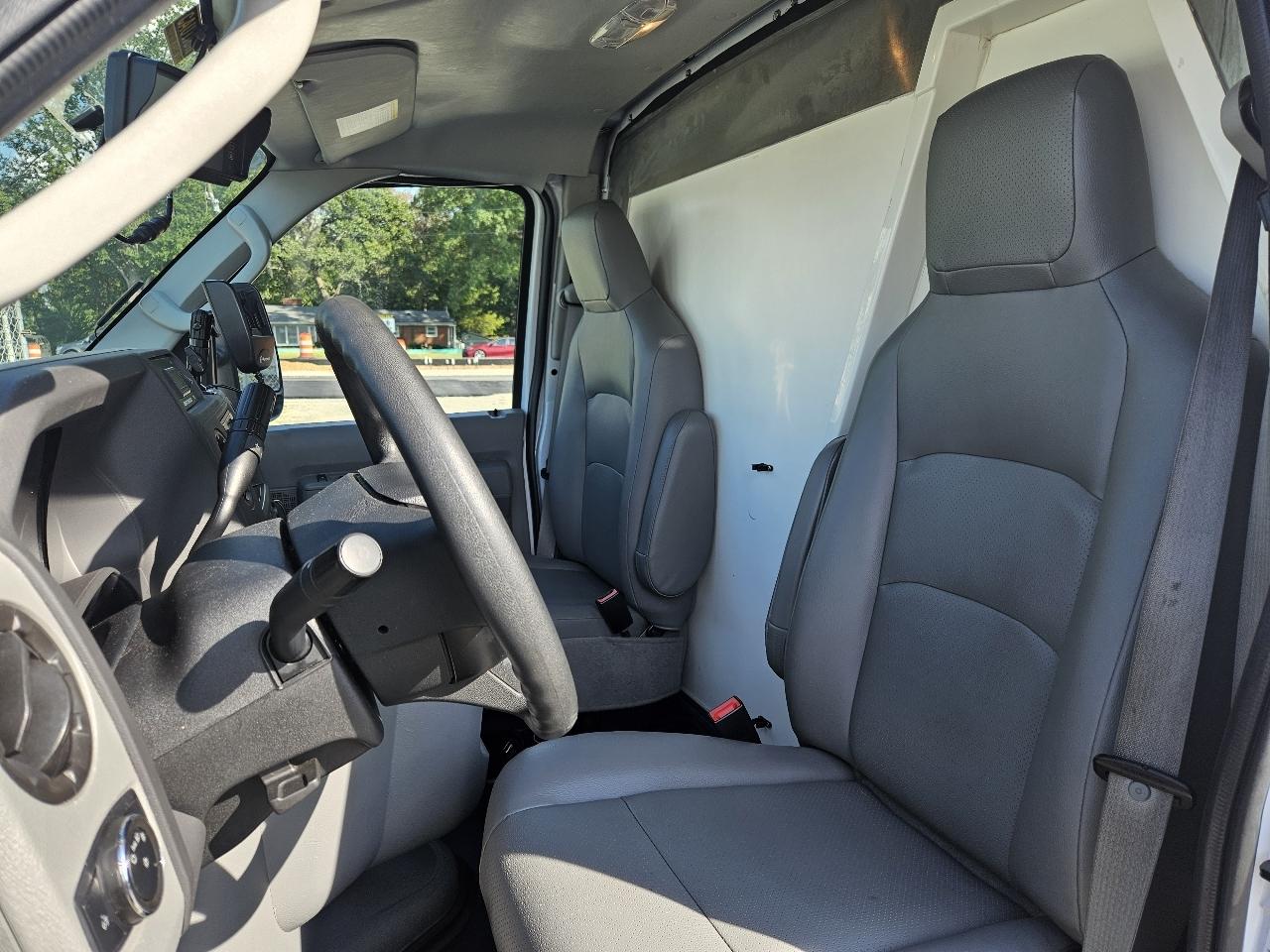 Ford Econoline  2023