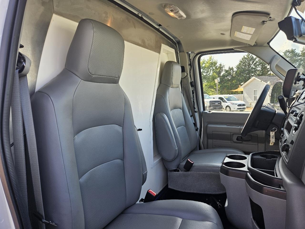Ford Econoline  2023