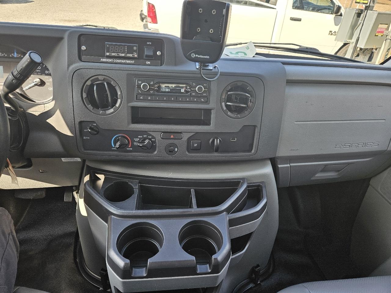 Ford Econoline  2023