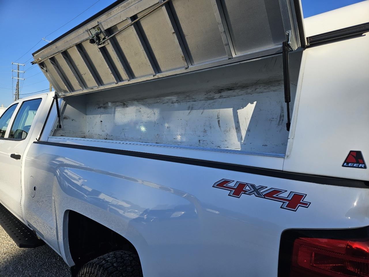 Chevrolet Silverado 3500HD Work Truck Crew Cab Long Box 4WD 2017