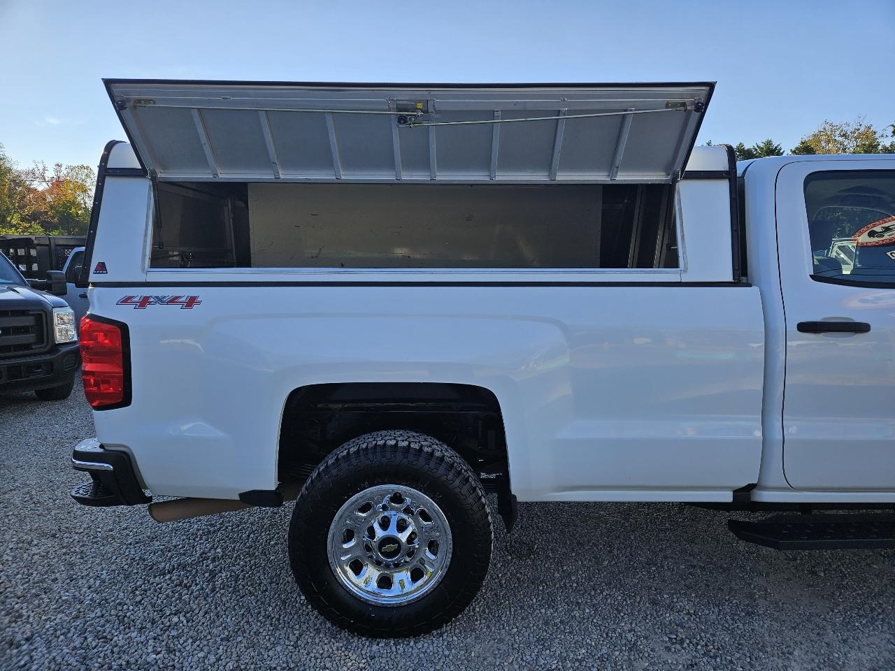 Chevrolet Silverado 3500HD Work Truck Crew Cab Long Box 4WD 2017
