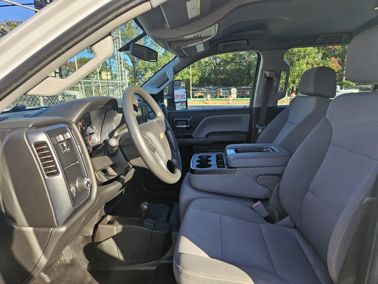 Chevrolet Silverado 3500HD Work Truck Crew Cab Long Box 4WD 2017