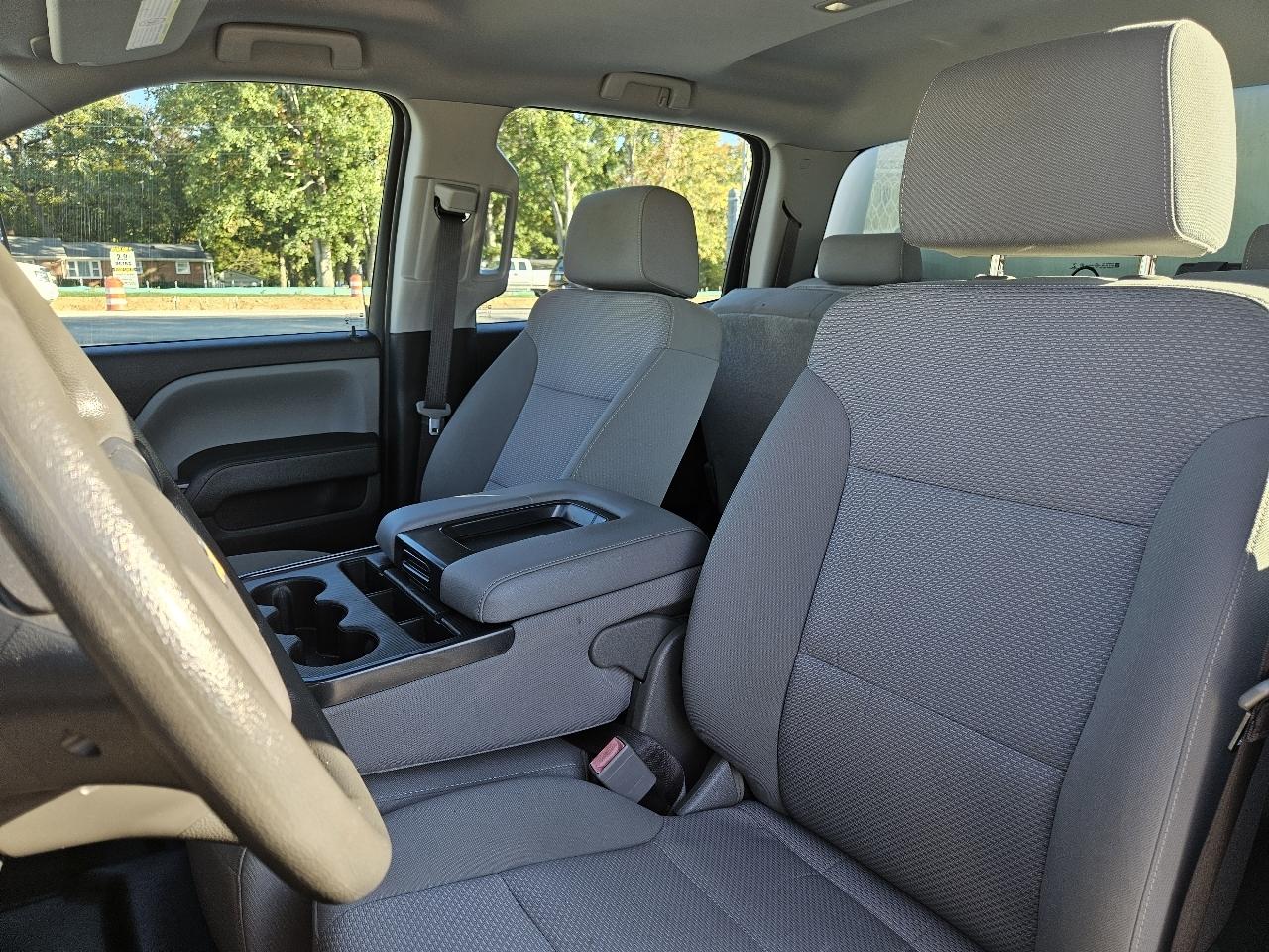 Chevrolet Silverado 3500HD Work Truck Crew Cab Long Box 4WD 2017