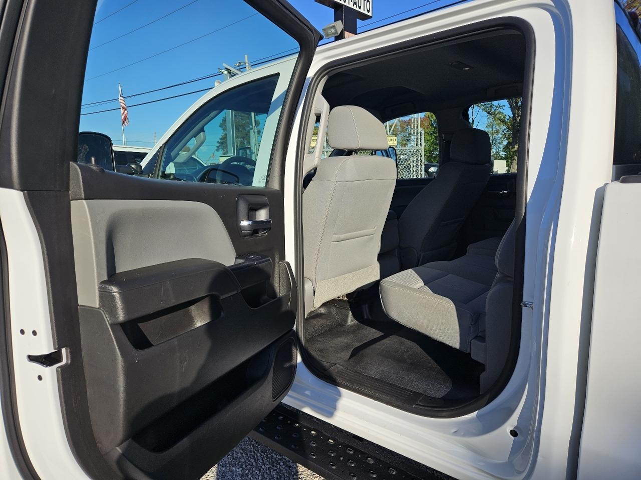 Chevrolet Silverado 3500HD Work Truck Crew Cab Long Box 4WD 2017