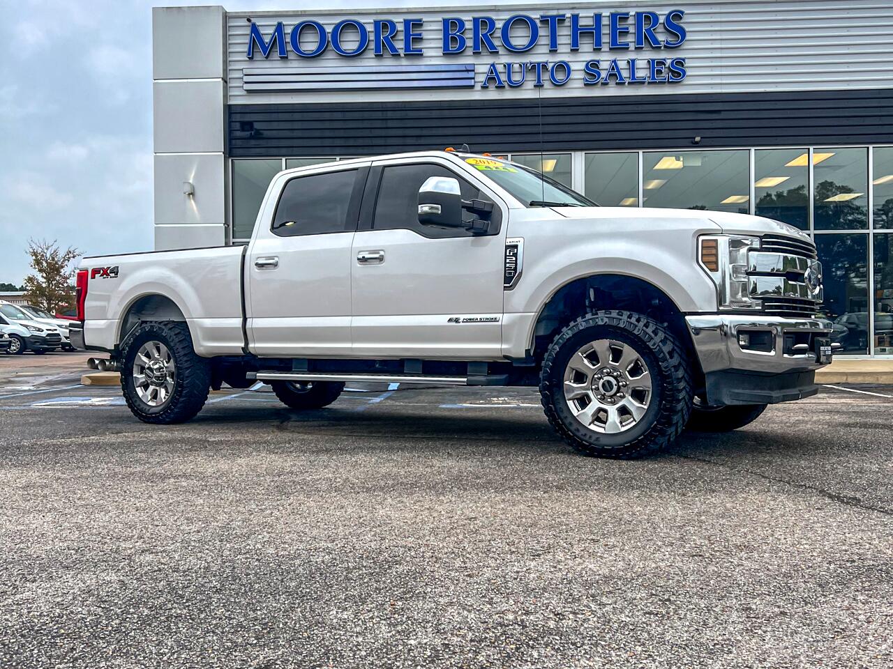 2019 Ford Super Duty F250 SRW Lariat 4WD Crew Cab 160" WB Styleside