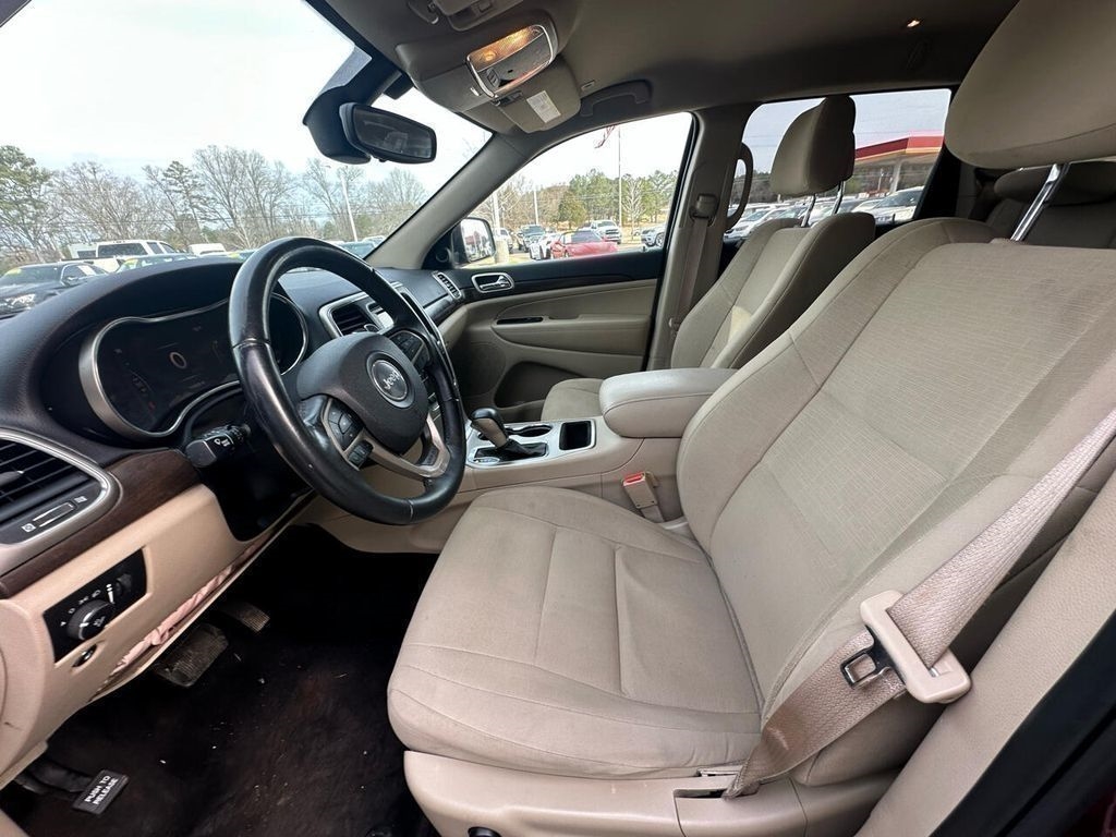 Jeep Grand Cherokee Laredo 4x2 2017