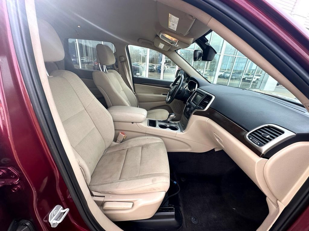 Jeep Grand Cherokee Laredo 4x2 2017