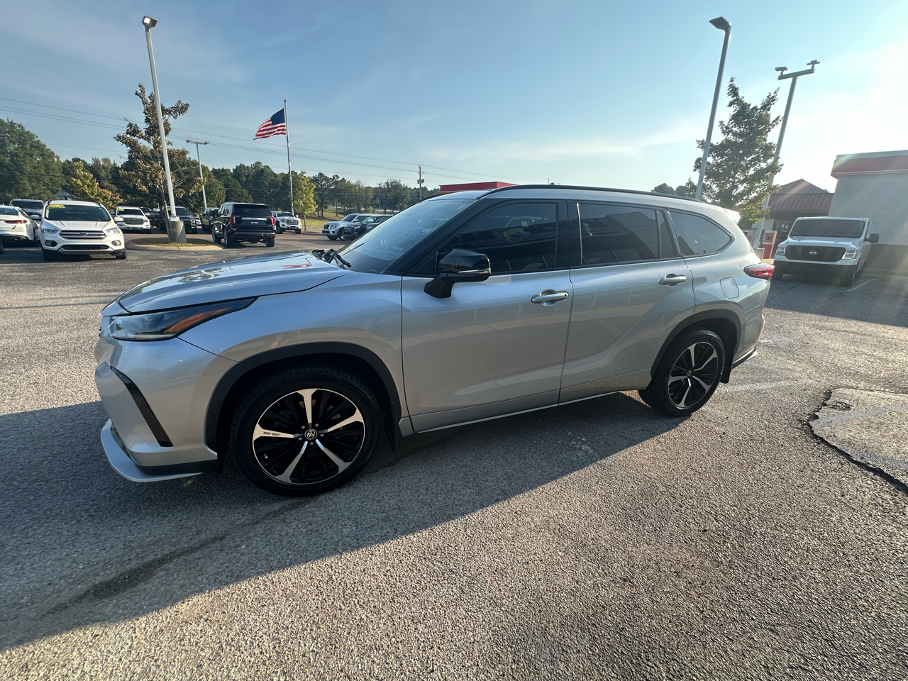 Toyota Highlander XSE AWD (Natl) 2021
