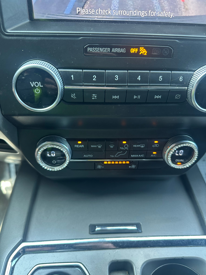 Ford Expedition XLT 4x2 2021