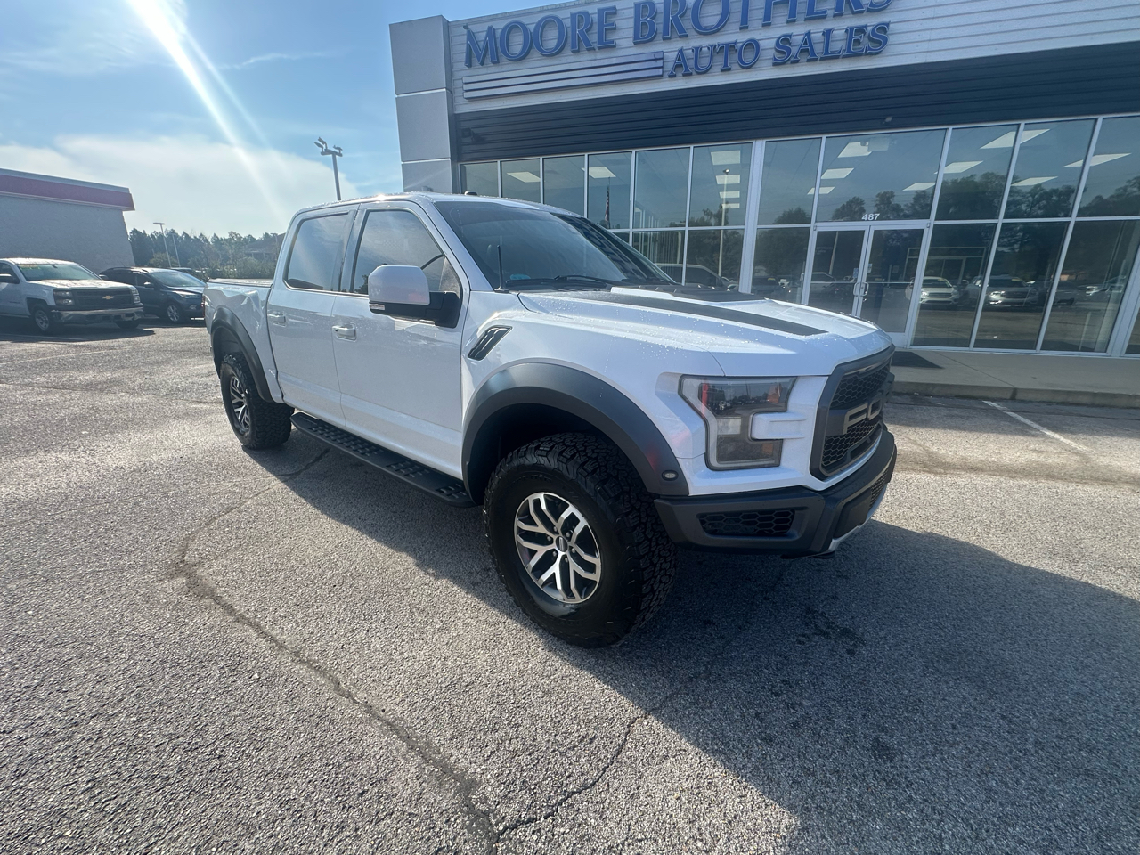 2018 Ford F-150 SVT Raptor photo 2